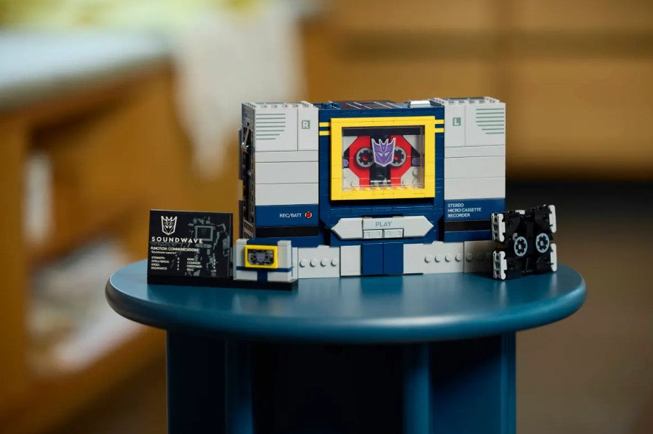 LEGO ICONS - TRANSFORMERS - SOUNDWAVE #10358