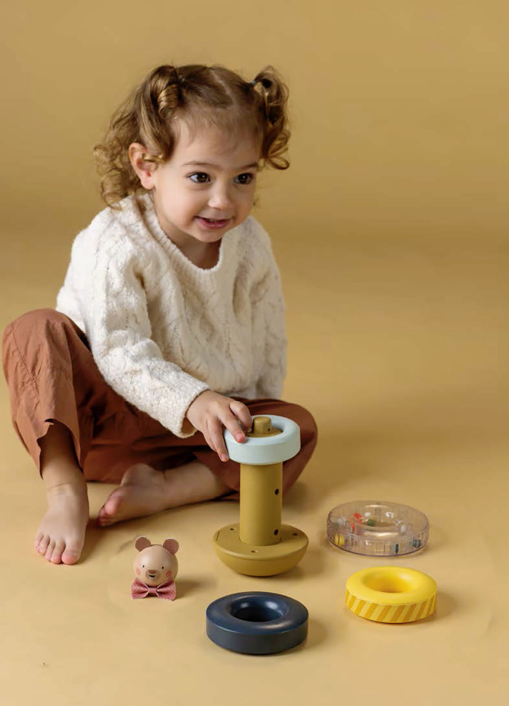 TAF TOYS - OURSON ANNEAUX À EMPILER