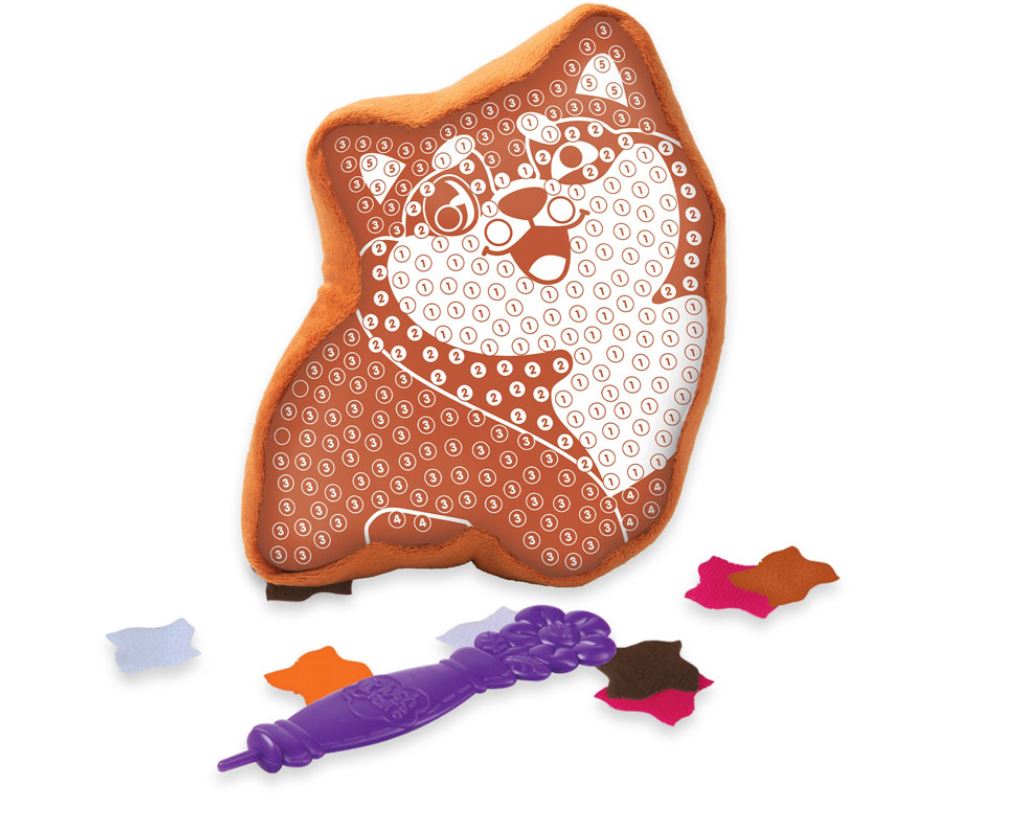 PLUSHCRAFT OREILLER JOYEUX CHIEN OU CUPCAKE ASST