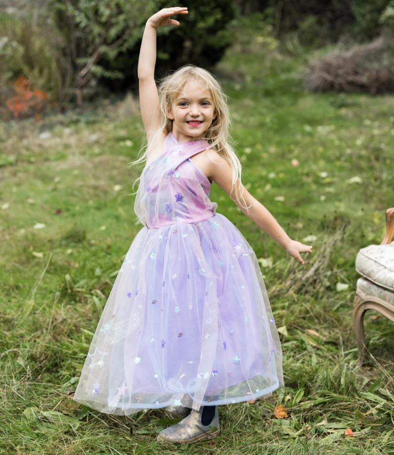 ROBE DE PRINCESSE LILAS AVEC POUSSIÈRE D'ÉTOILES 5/6 ANS