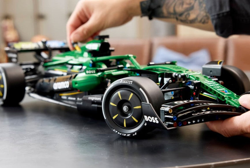 LEGO TECHNIC - LA VOITURE DE F1 ASTON MARTIN ARAMCO AMR25 #42240