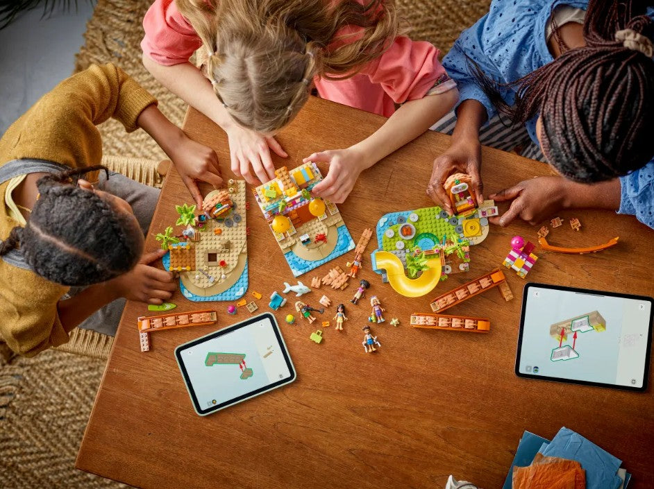 LEGO FRIENDS - LES VACANCES EN FAMILLE AU BORD DE LA MER #42673