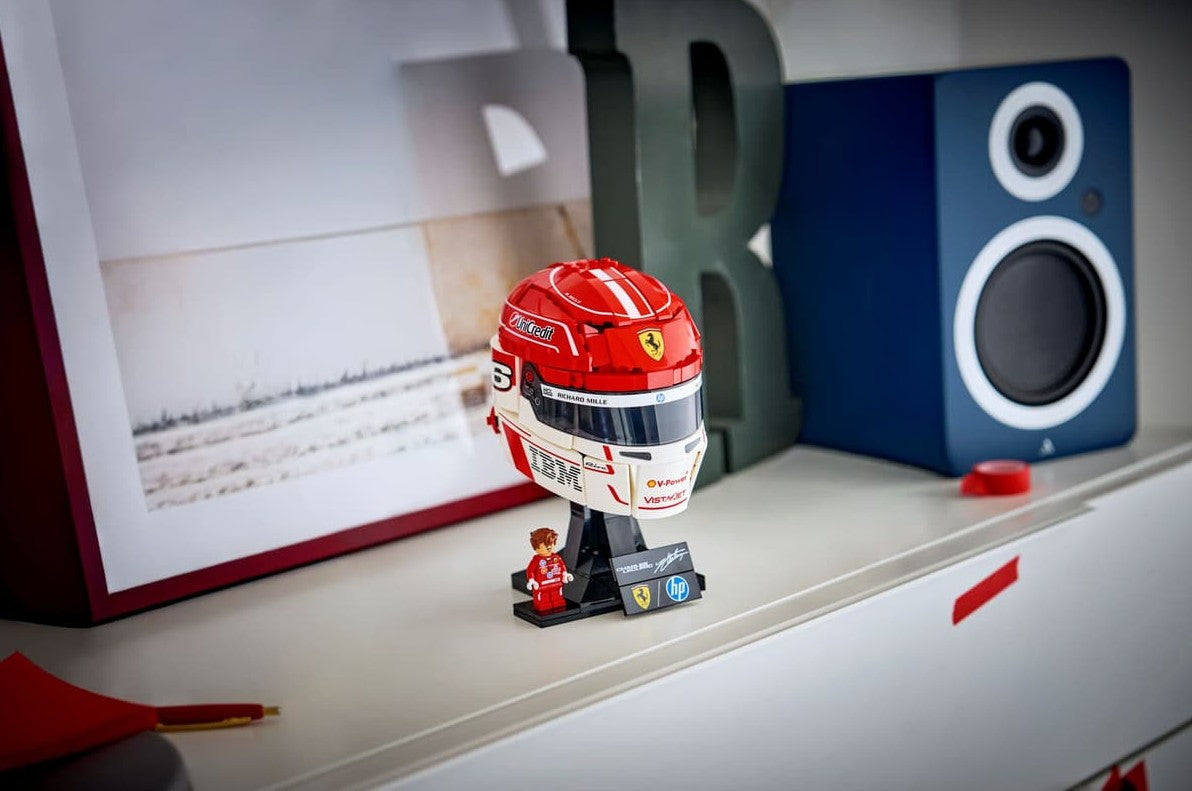 LEGO FORMULA 1 - CHARLES LECLERC'S SCUDERIA FERRARI HP HELMET #43014
