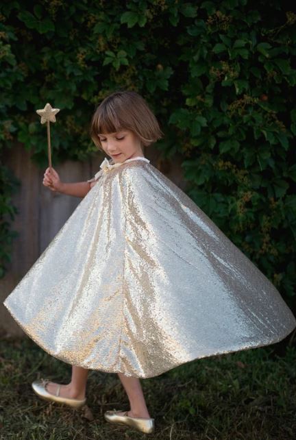 CAPE À PAILLETTES DORÉES