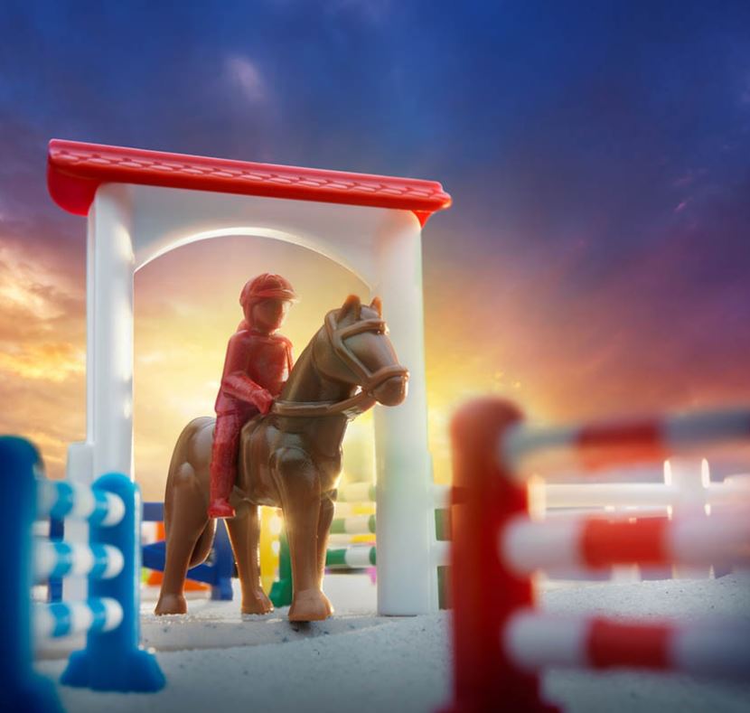 SMART GAMES - JUMPING THE COMPETITION (EN)