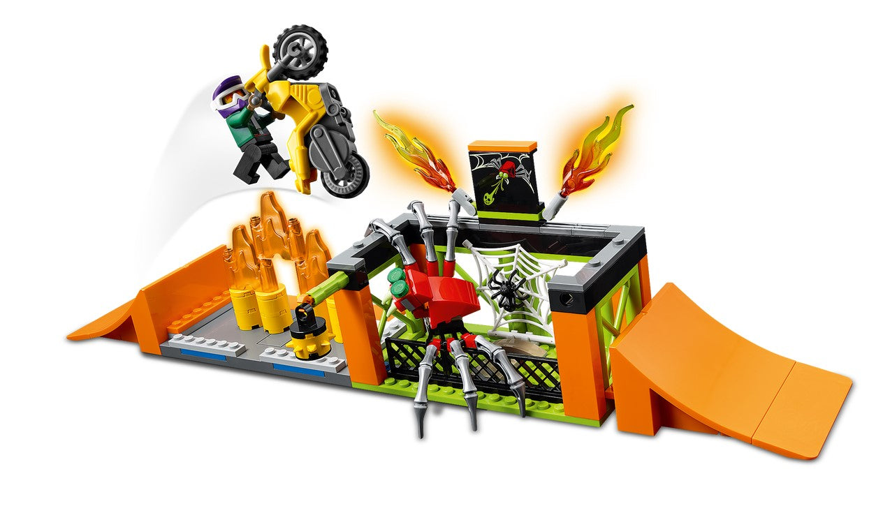 LEGO CITY STUNT - L'AIRE D'ENTRAÎNEMENT DES CASCADEURS #60293