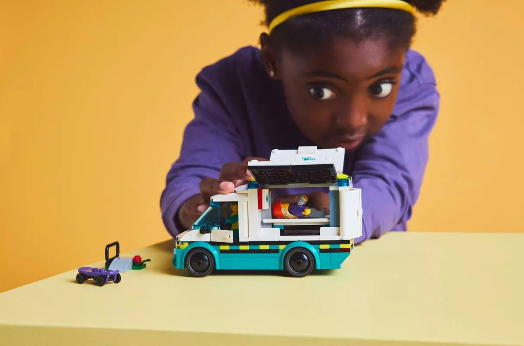 LEGO CITY - EMERGENCY AMBULANCE #60451