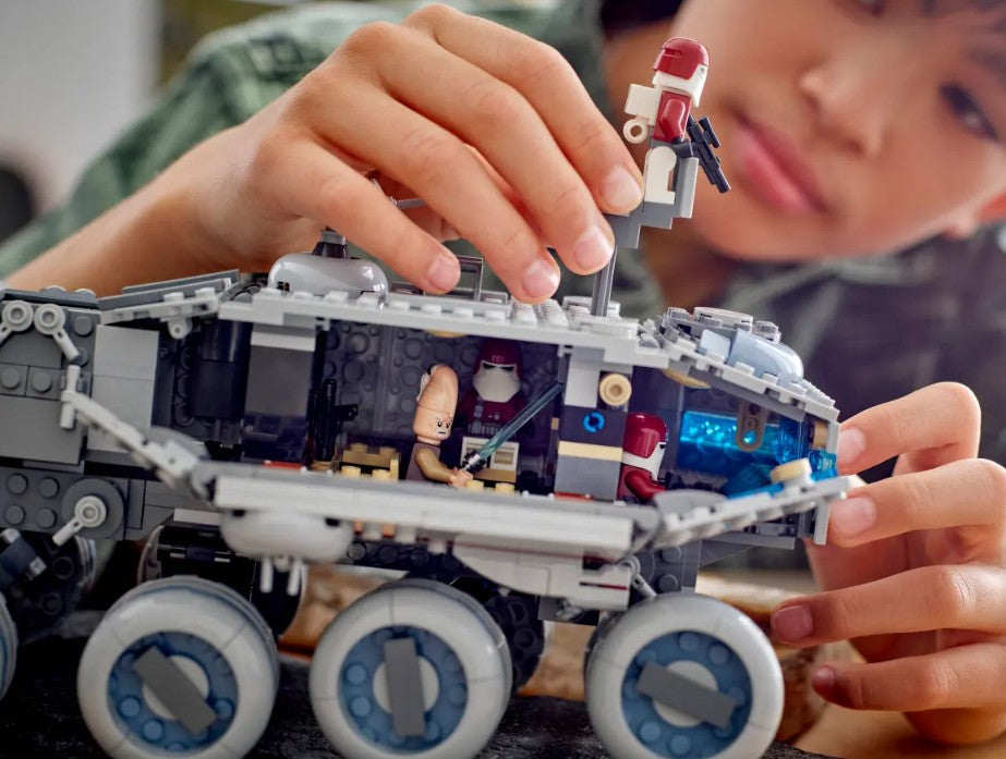 LEGO STAR WARS - LE JUGGERNAUT DE LA RÉPUBLIQUE #75413