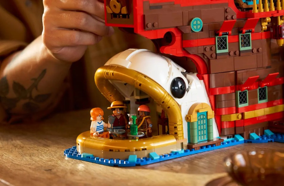 LEGO ONE PIECE - THE BARATIE FLOATING RESTAURANT #75640