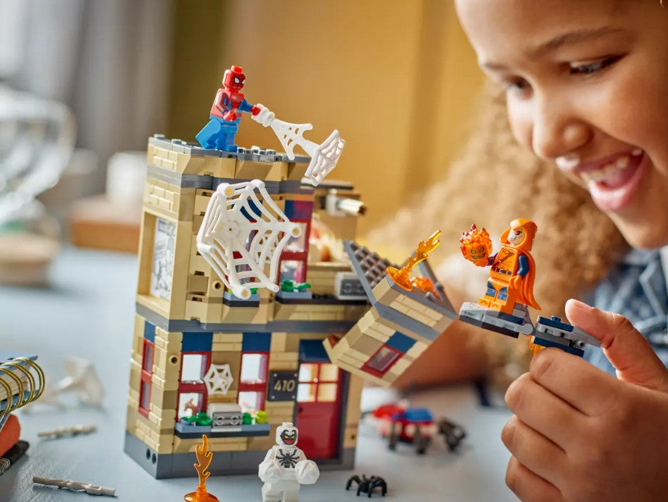 LEGO SUPER HEROES MARVEL - PETER PARKER'S APARTMENT #76317