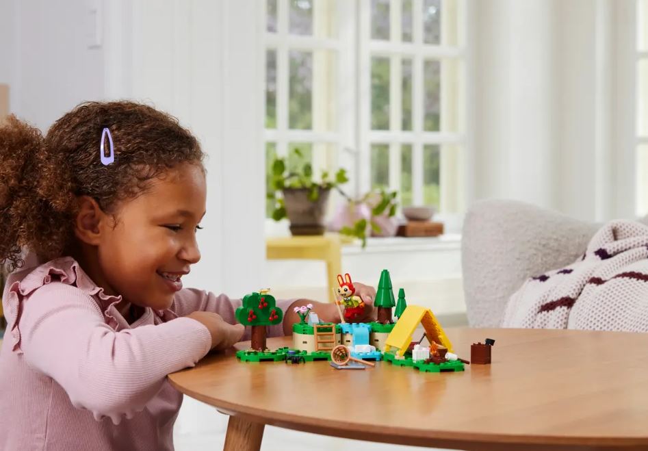 LEGO ANIMAL CROSSING - ACTIVITÉS DE PLEIN AIR DE CLARA LE CAMPING #77047