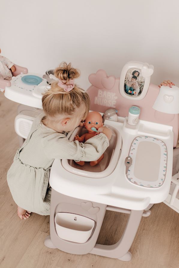 BABY NURSE - LARGE BABY HOUSE