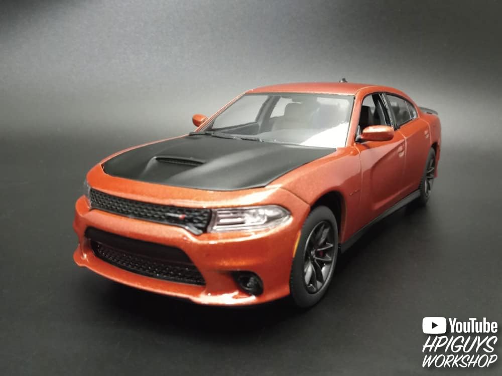 MODÈLE À COLLER - 2021 DODGE CHARGEUR 1/25