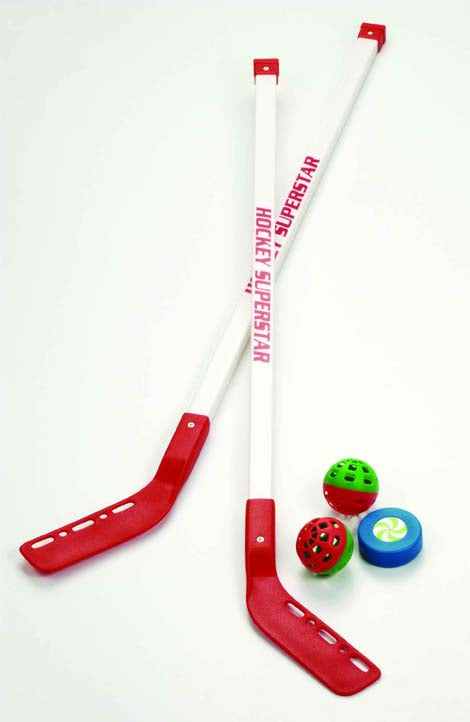 2 BATONS DE HOCKEY AVEC BALLES