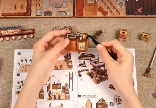 MAISON DE BRICOLAGE DIY - CHOSHI NO SHITAMACHI (RUE JAPONAISE AUTHENTIQUE)