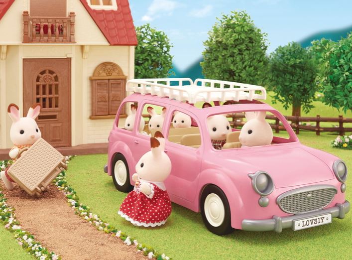 CALICO CRITTERS - VOITURE FAMILIALE ROSE (CONVERTIBLE EN ENSEMBLE DE PIQUE-NIQUE)