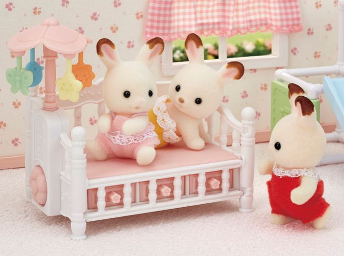 CALICO CRITTERS - CRADLE WITH MOBILE