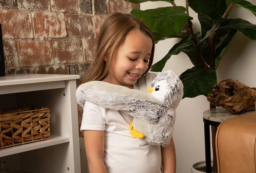 HUGAROUNDS WEIGHTED PLUSH - PAX THE PENGUIN 1.1 KG (2.5 LBS) HEAVY PLUSH
