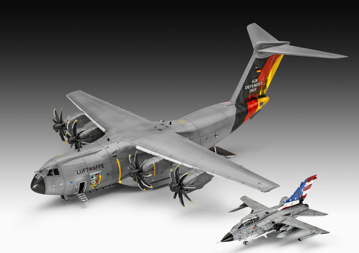 MODÈLE À COLLER - AIRBUS AIR DEFENDER A400M ET TORNADO 1/44 NIVEAU 4