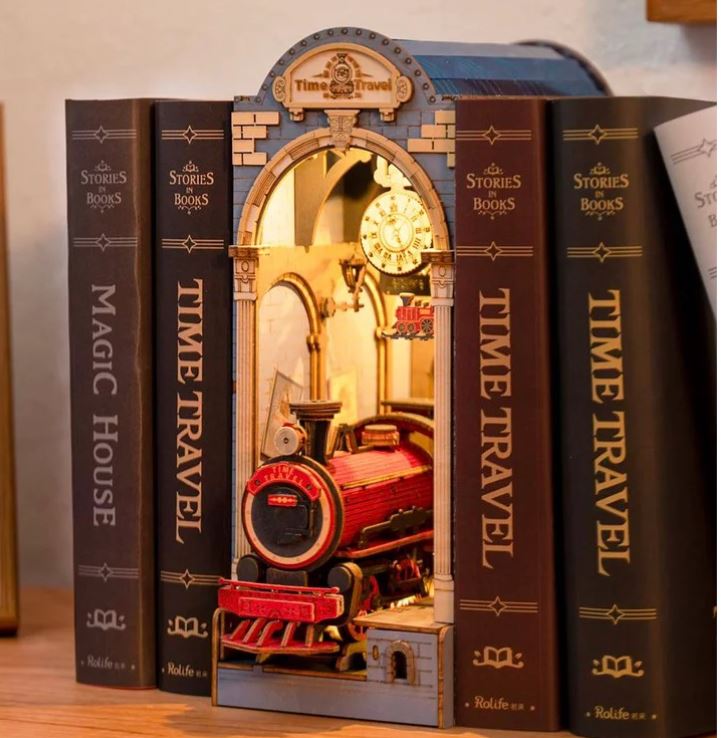 BOOK NOOK DIY - TIME TRAVEL (BOOK CORNER SHELF INSERT)