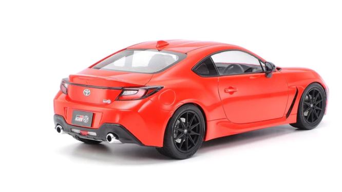 MODÈLE À COLLER - TOYOTA GR 86 1/24