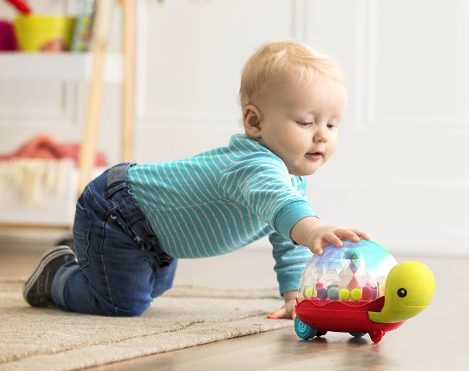 BATTAT ACTIVE - TURTLE POPPER WALKER "WALK 'N' POP!"
