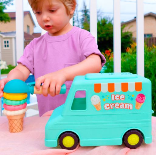 BATTAT WOODY - "SWEET SCOOPS" ICE CREAM TRUCK PLAYSET