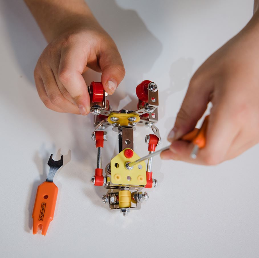 CONSTRUCTOR - ROBOT 1 - 89 PIECES (MECCANO)