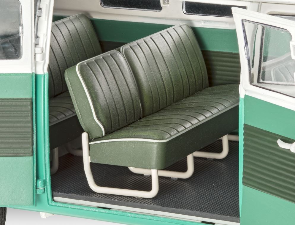 GLUE-TOGETHER MODEL - VW T1 BUS 1:24 LEVEL #5 (WESTFALIA)