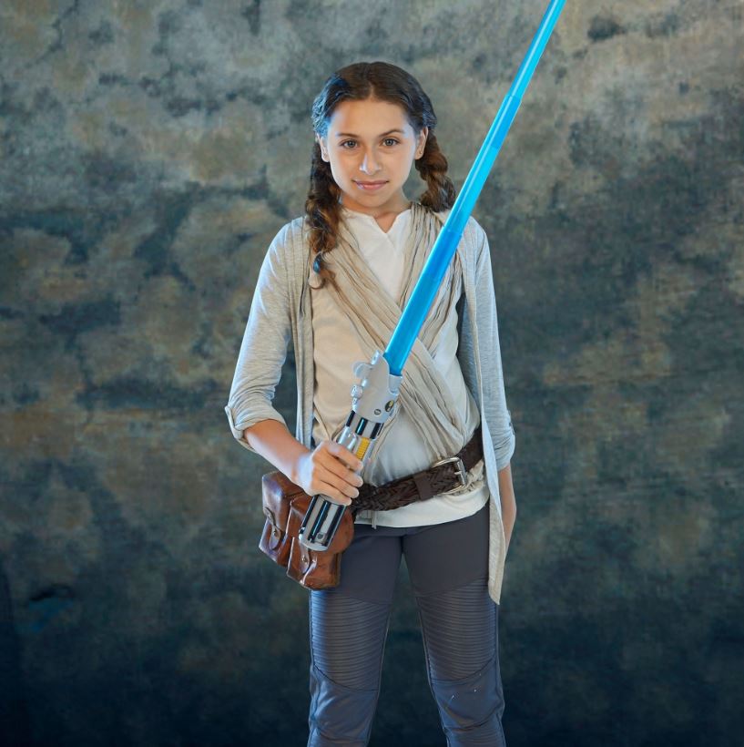 STAR WARS - ASSORTED CUSTOMIZABLE ELECTRONIC LIGHTSABER (LIGHTSABER FORGE)