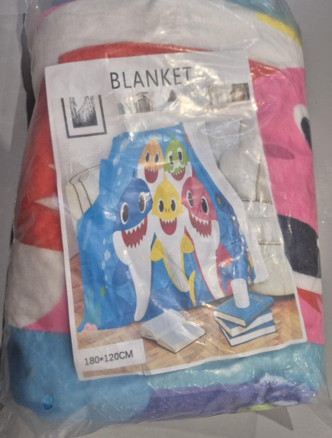 BABY SHARK THROW (BLANKET) 5FT X 6FT
