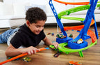 HOT WHEELS - PISTE DE COURSE EN SPIRALE AVEC BOOSTER MOTORISÉ VITESSE SPIRALE CRASH