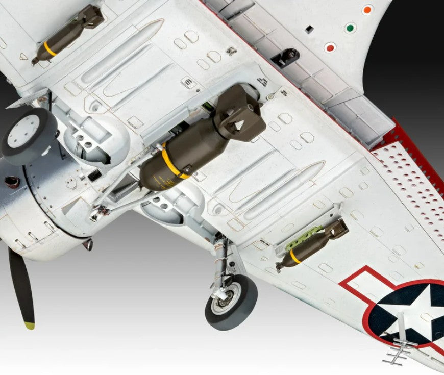 PLASTIC MODEL KIT - 1940 SBD-5 DAUNTLESS AIRCRAFT 1/48 SCALE LEVEL 4