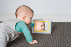 TAF TOYS - LIVRE D'ACTIVITÉS POSITION VENTRALE