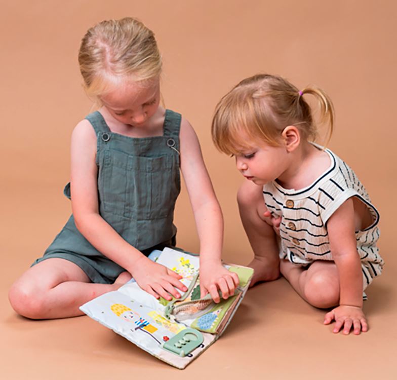 TAF TOYS - MON PREMIER LIVRE D'ACTIVITÉ