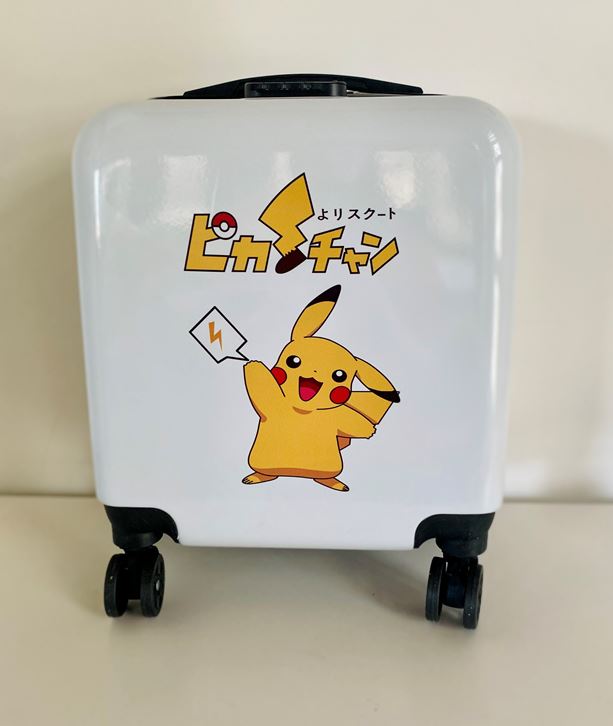 VALISE DELUXE POKEMON PIKACHU BLANCHE AVEC SERRURE 18" (46 CM)